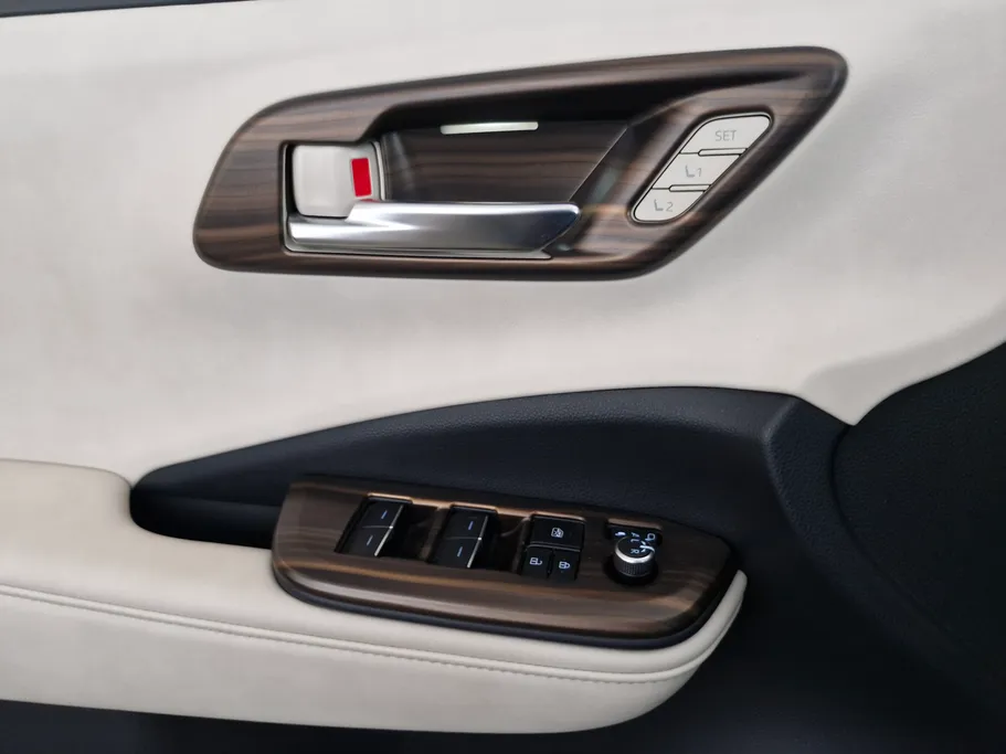 2023 Toyota Crown Premium 