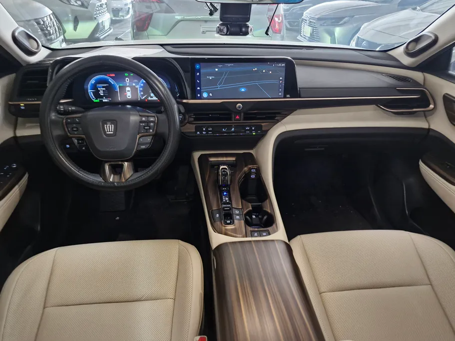 2023 Toyota Crown Premium 