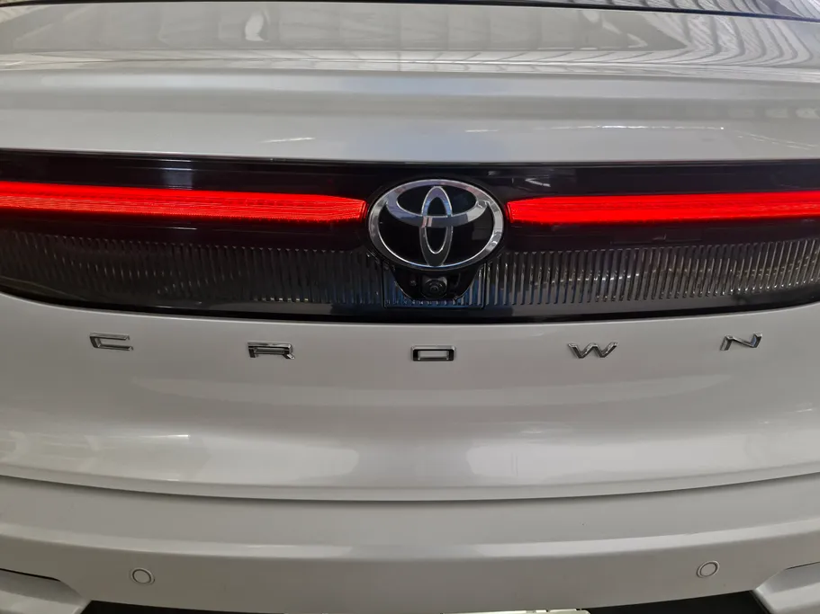 2023 Toyota Crown Premium 