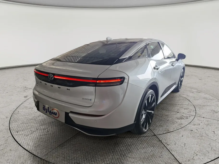 2023 Toyota Crown Majesta 