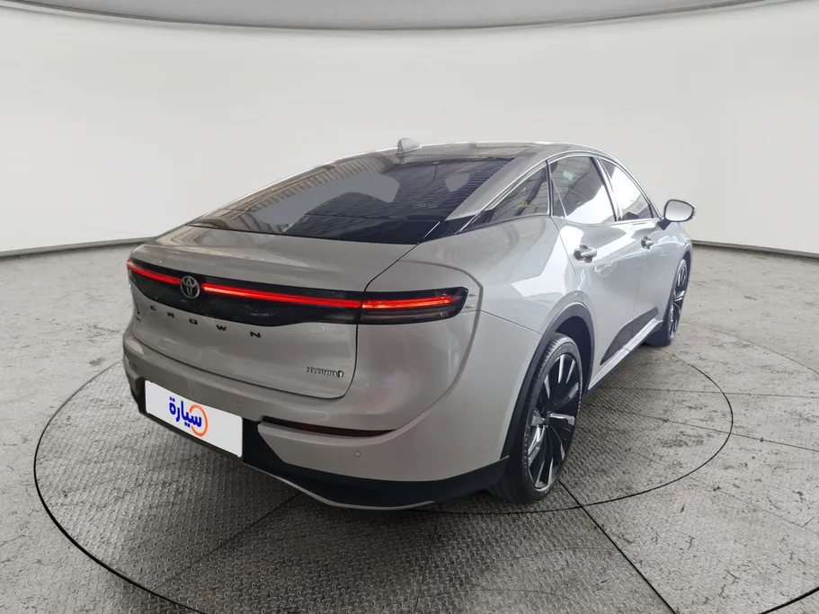 2023 Toyota Crown Majesta 