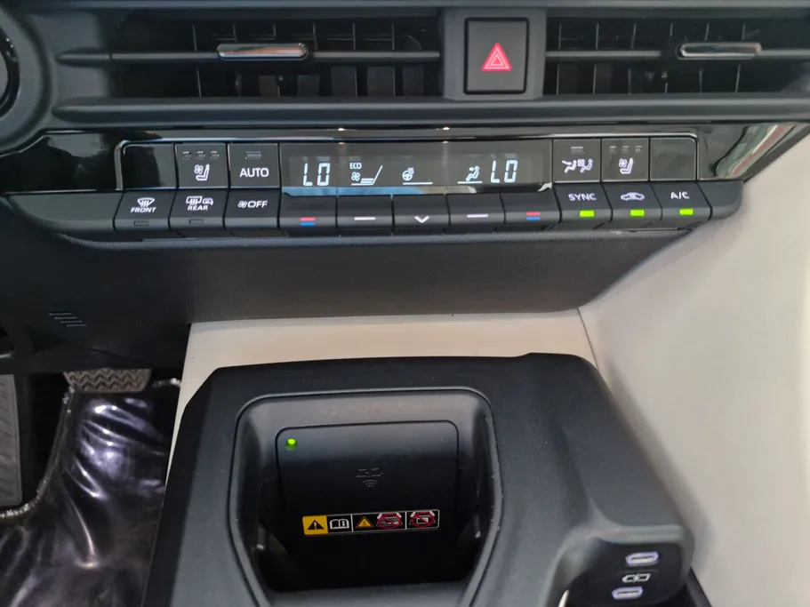 2023 Toyota Crown Majesta 