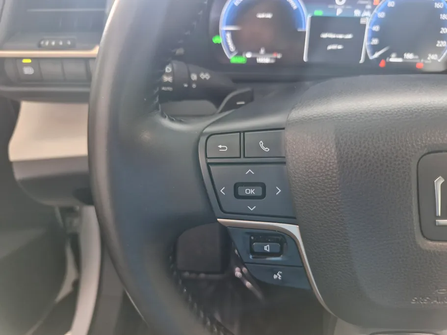 2023 Toyota Crown Majesta 