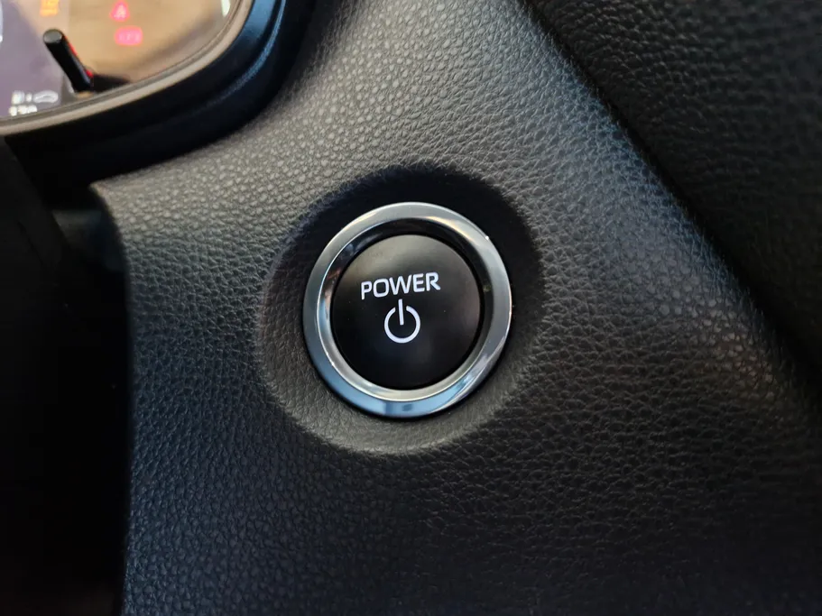 تويوتا كورولا GLI HEV Moonroof 2024 