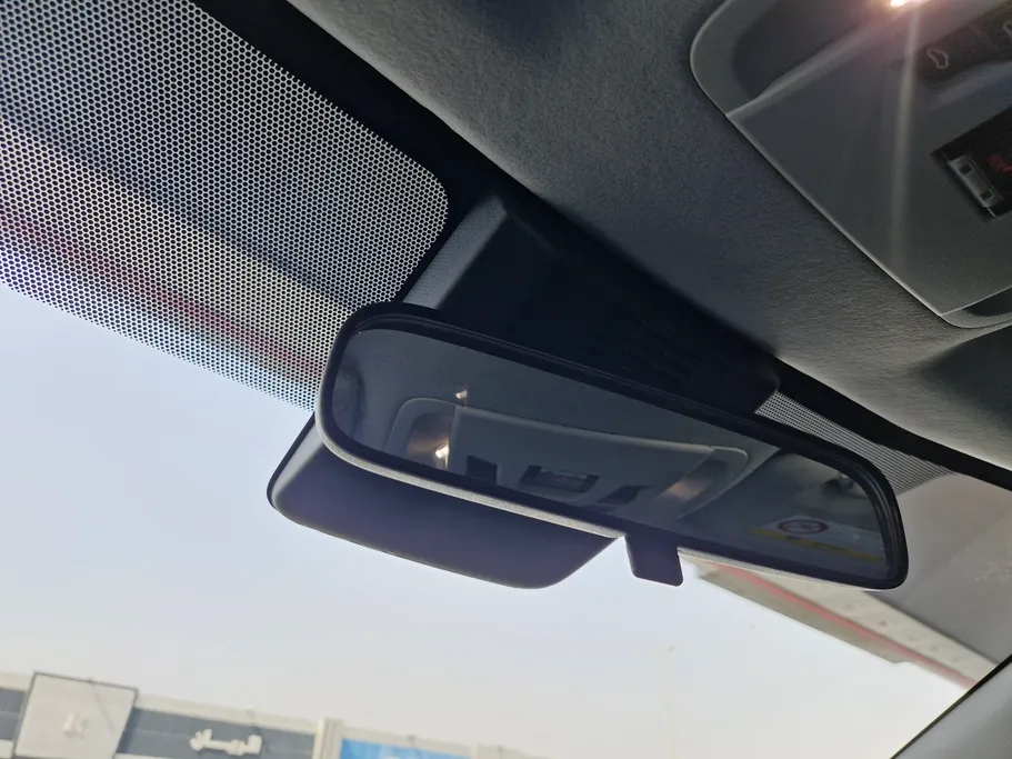 تويوتا كورولا GLI HEV Moonroof 2024 