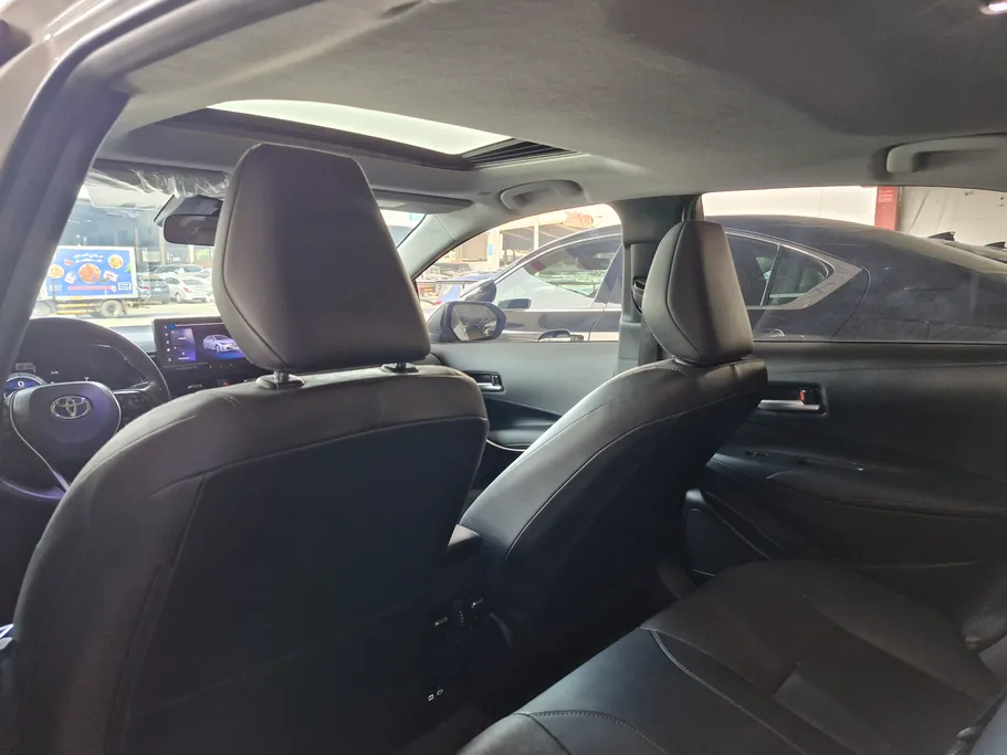 تويوتا كورولا GLI HEV Moonroof 2024 