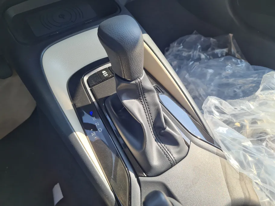 تويوتا كورولا XLI Executive Moonroof 2026 