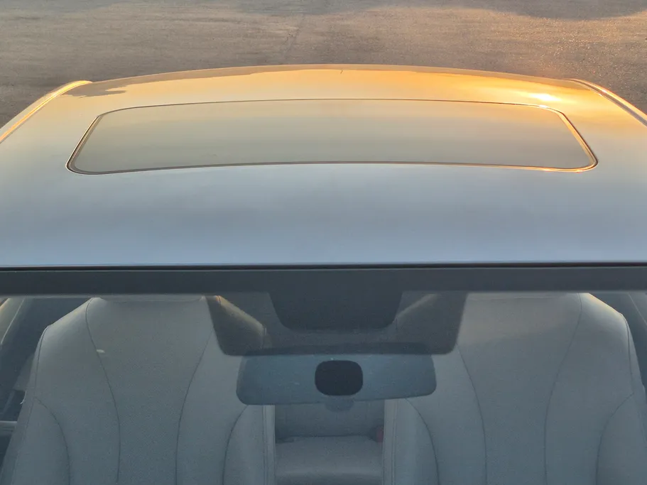 ام جي 5 LUX 2023 