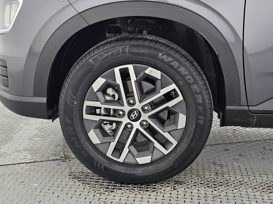 2024 Hyundai Venue Smart 