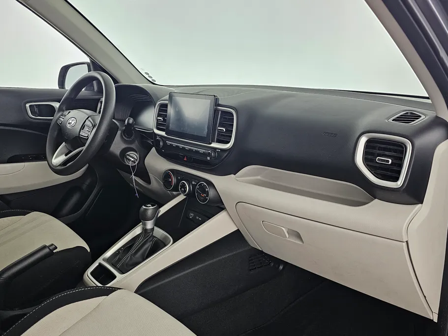 2024 Hyundai Venue Smart 