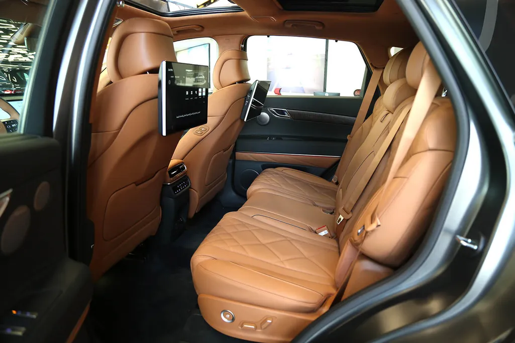 2026 Genesis GV80 Royal 