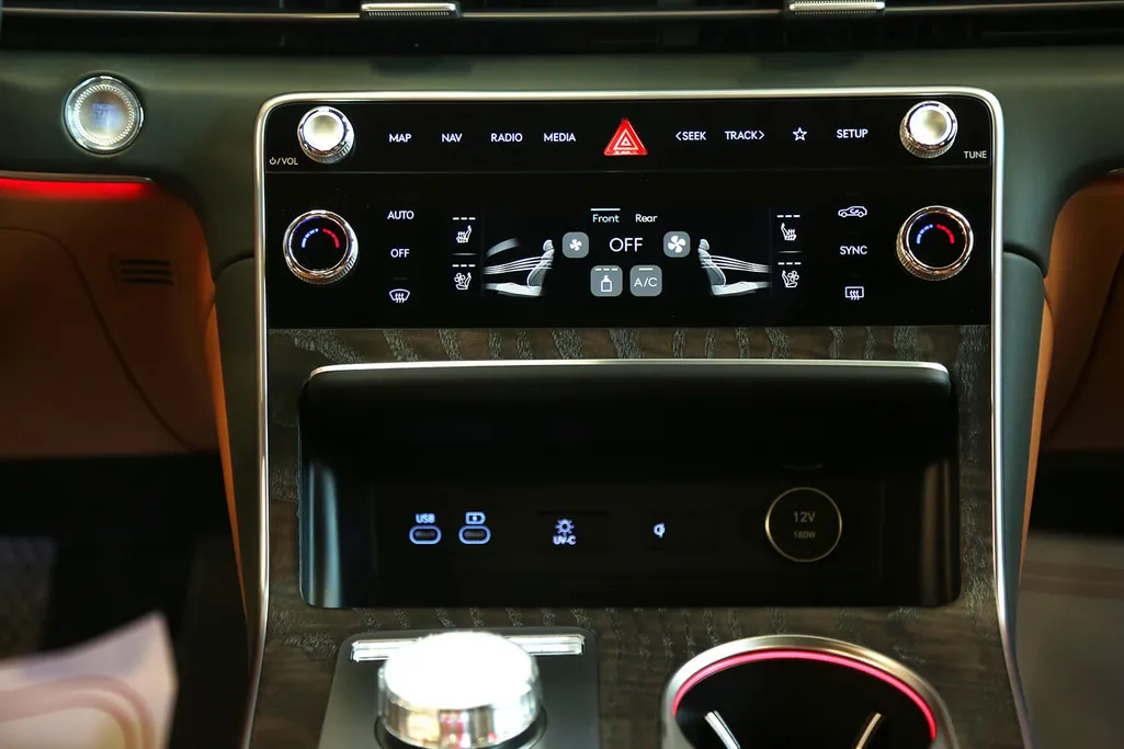 2026 Genesis GV80 Royal 