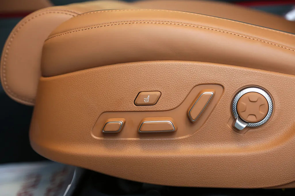 2026 Genesis GV80 Royal 