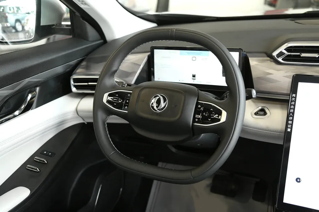 دونج فينج ميج اي 2 لاكجري 2026 