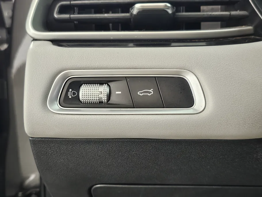 2023 Geely Emgrand GF 