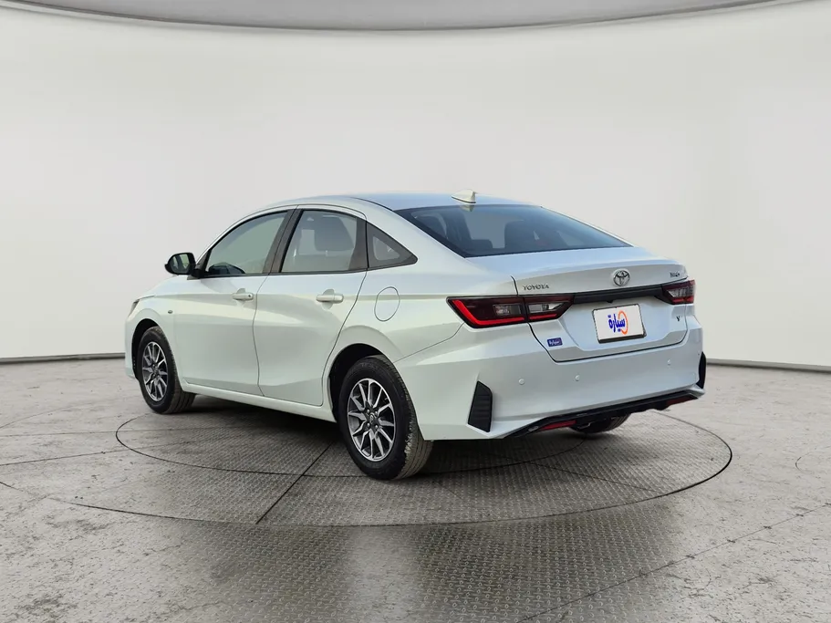 تويوتا يارس Y 2023 