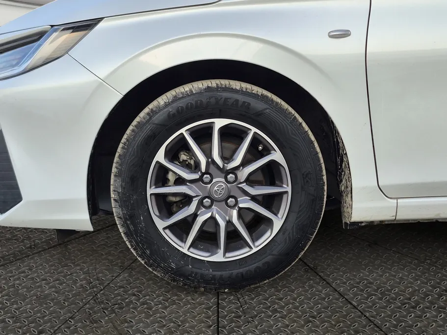 تويوتا يارس Y 2023 