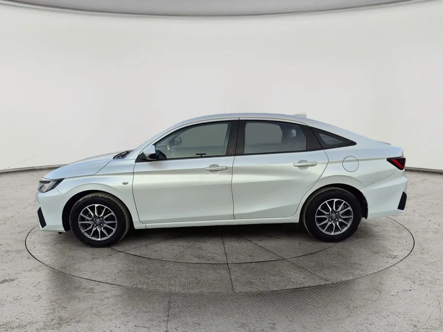 تويوتا يارس Y 2023 