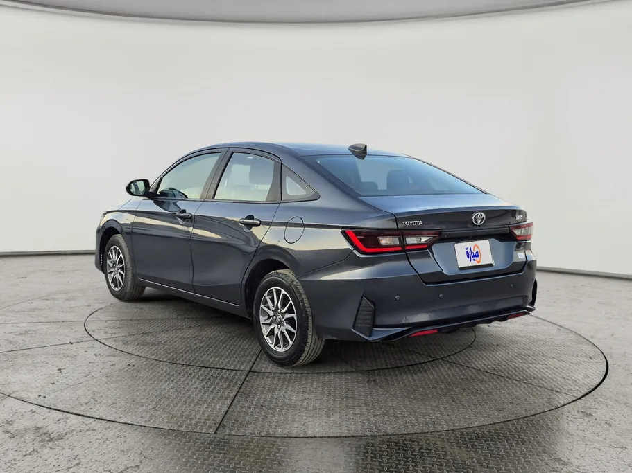 2023 Toyota Yaris  Y 