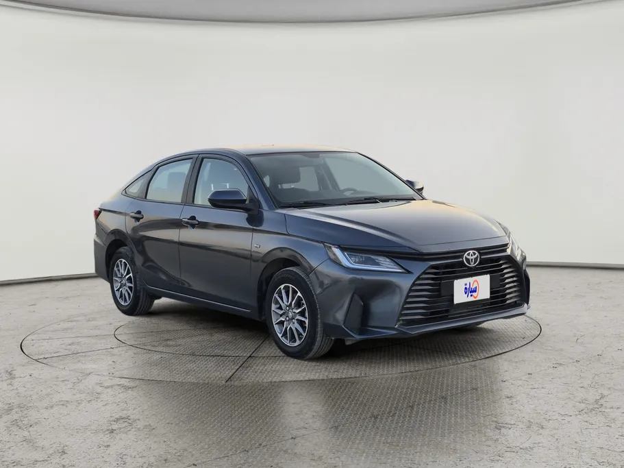 2023 Toyota Yaris  Y 