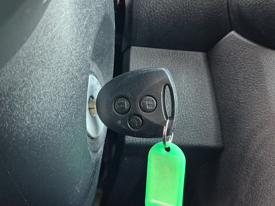 تويوتا يارس Y 2023 