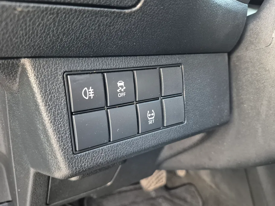 تويوتا يارس Y 2023 