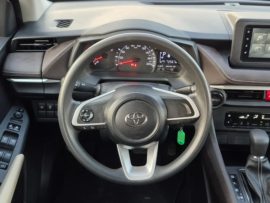 تويوتا يارس Y 2023 