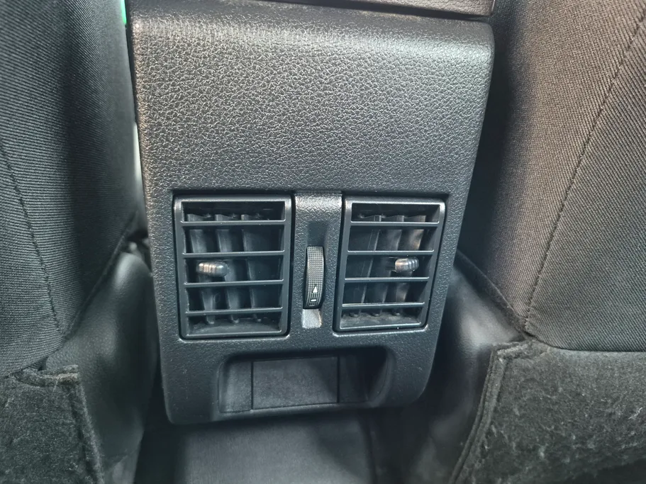 تويوتا يارس Y 2023 