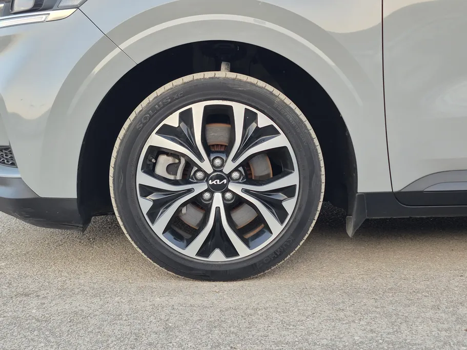 2023 Kia Carnival GL 