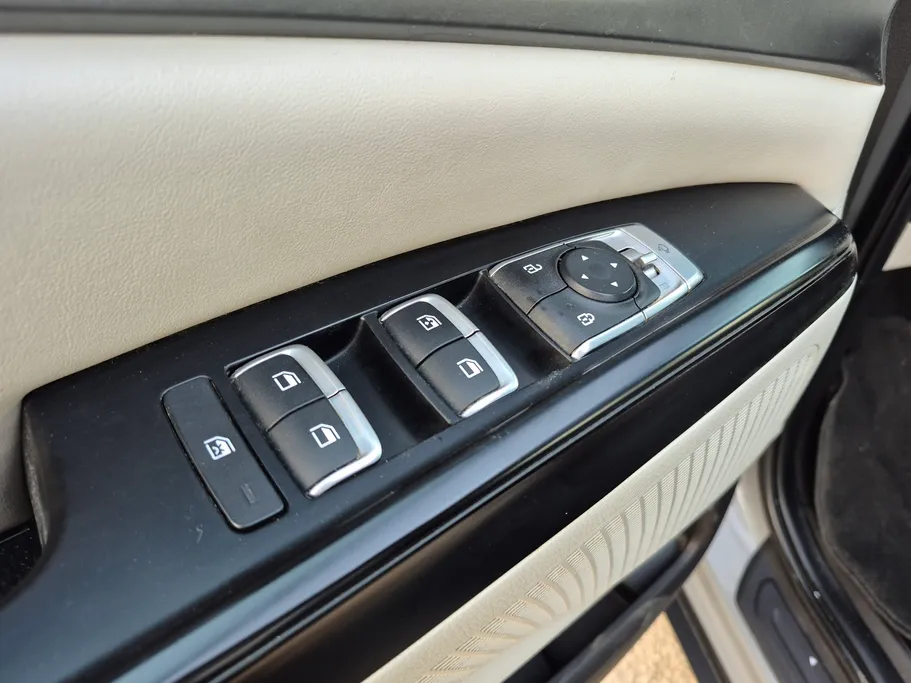 2023 Kia Carnival GL 