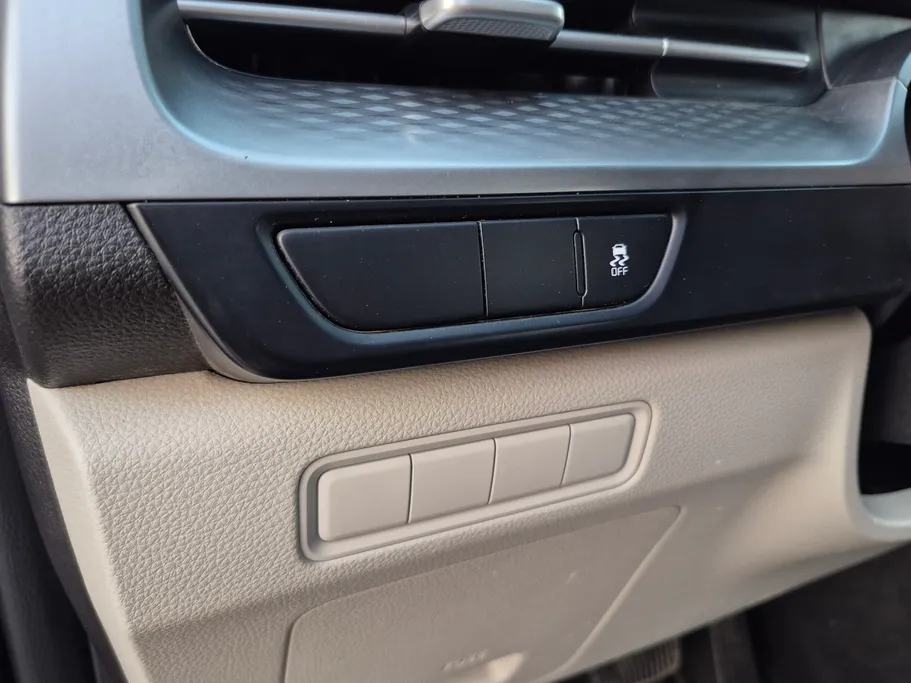 2023 Kia Carnival GL 