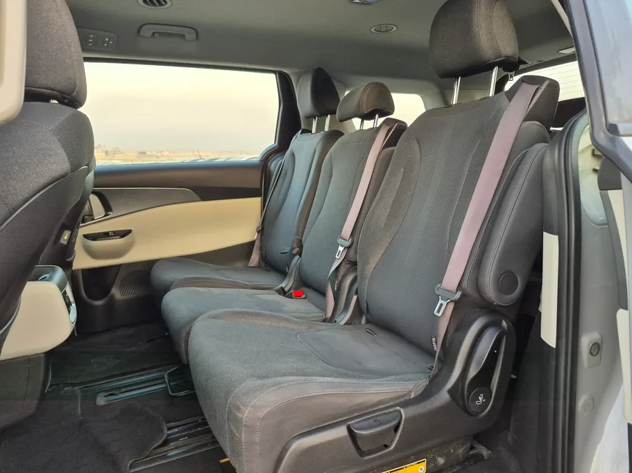 2023 Kia Carnival GL 