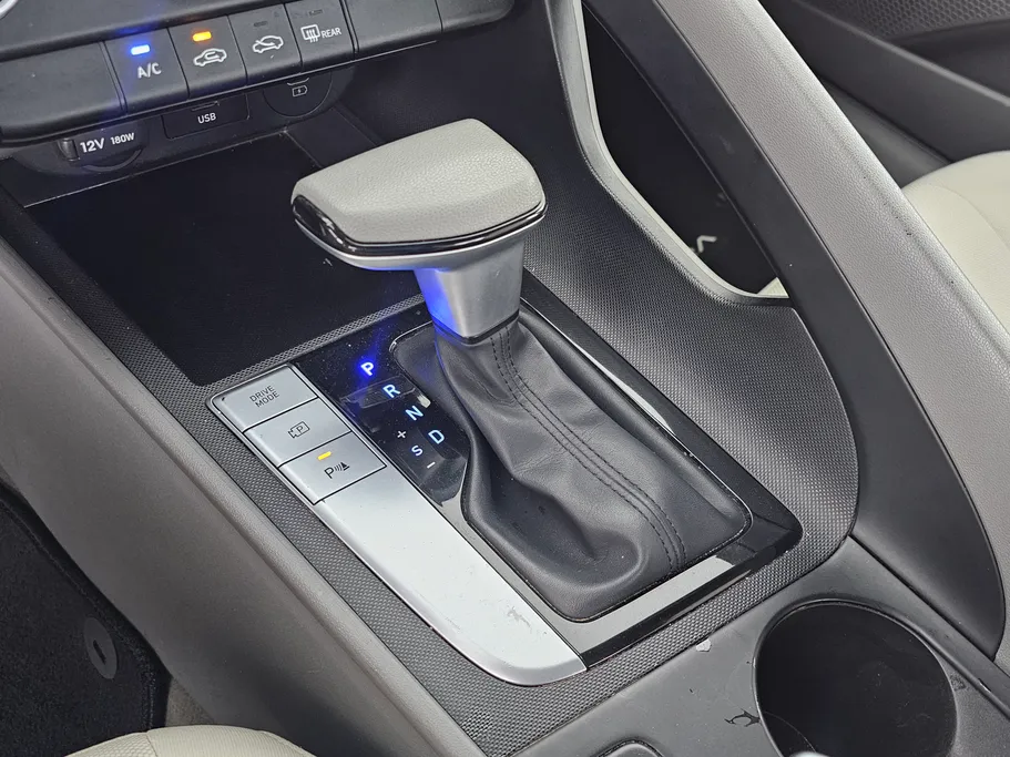 2024 Hyundai Elantra Fleet 