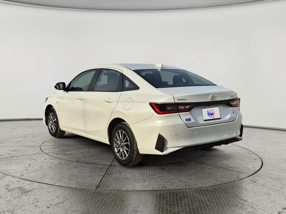 تويوتا يارس Y 2024 