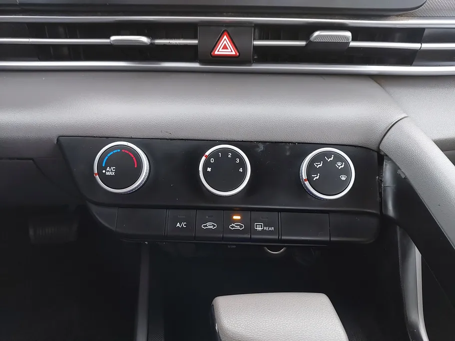 2022 Hyundai Elantra Fleet 