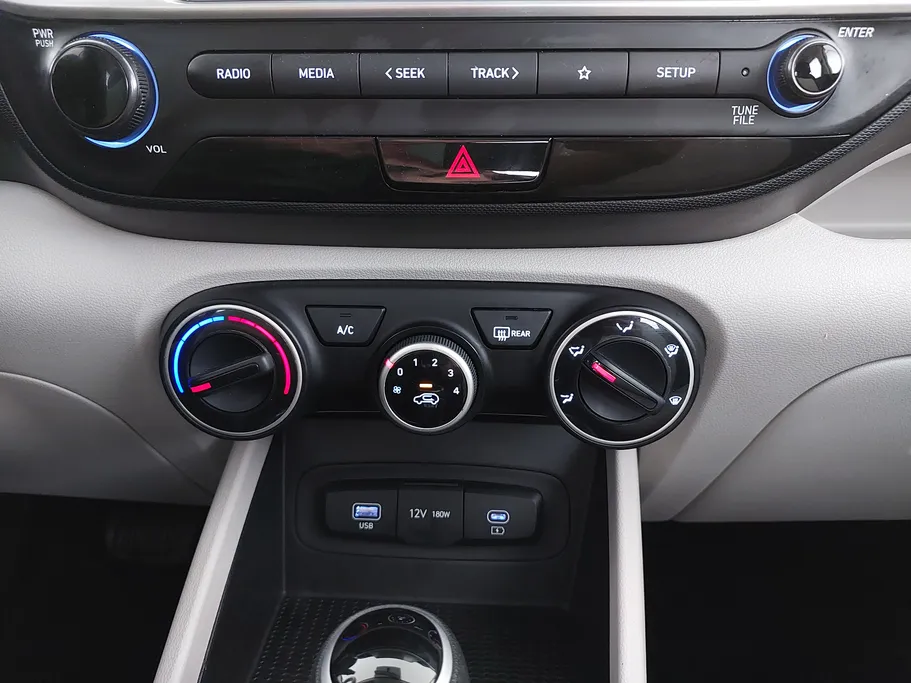 2024 Hyundai Venue Smart 