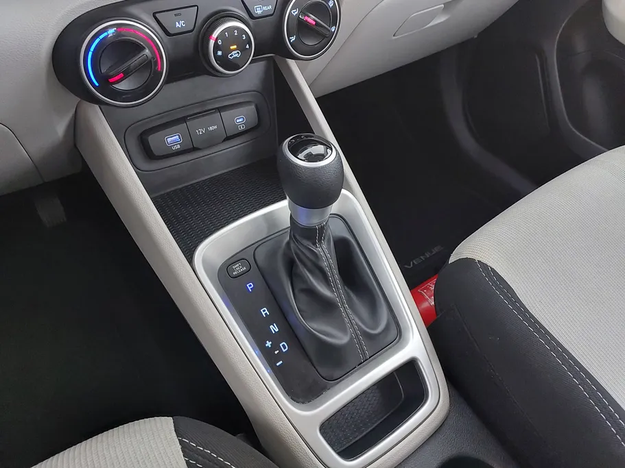 2024 Hyundai Venue Smart 