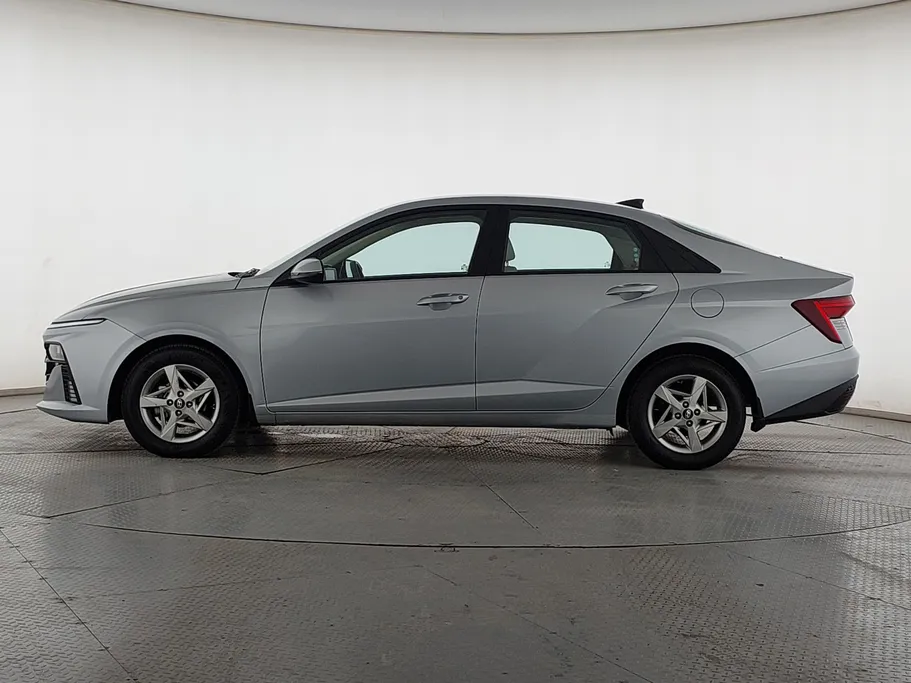 2024 Hyundai Accent Fleet 