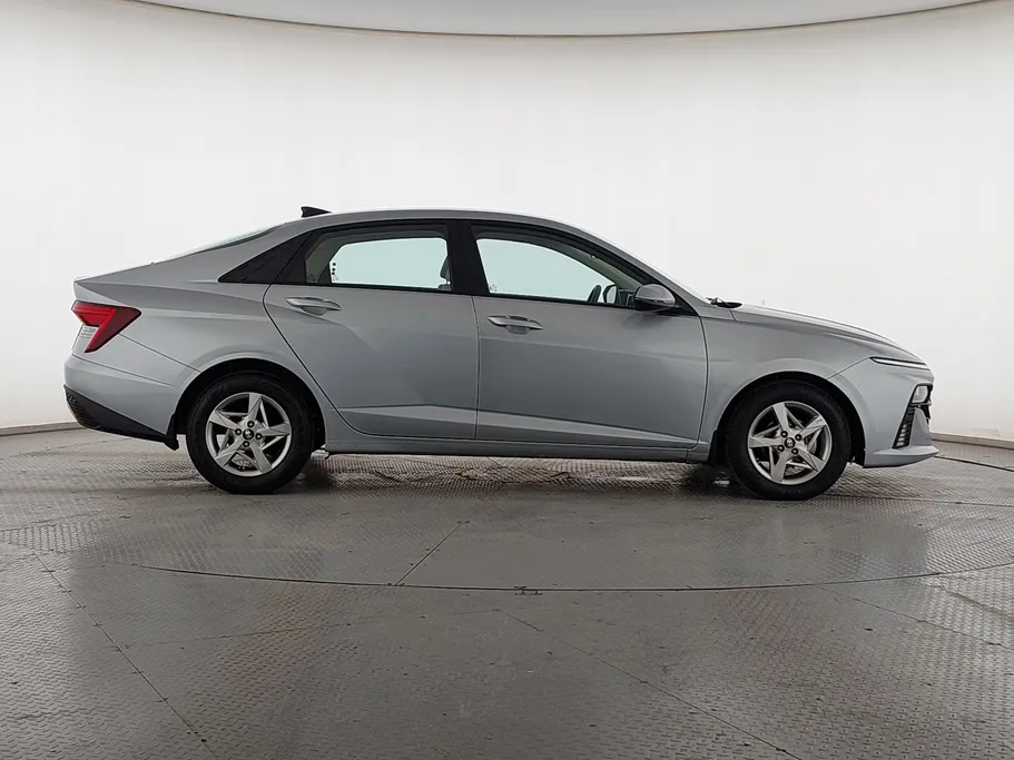 2024 Hyundai Accent Fleet 