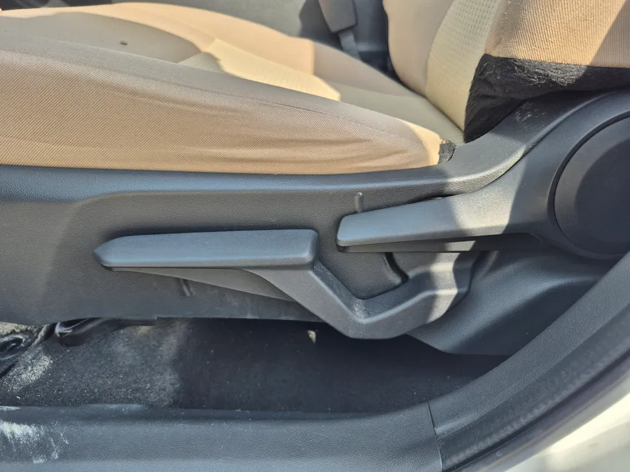 2023 Toyota Yaris  Y 