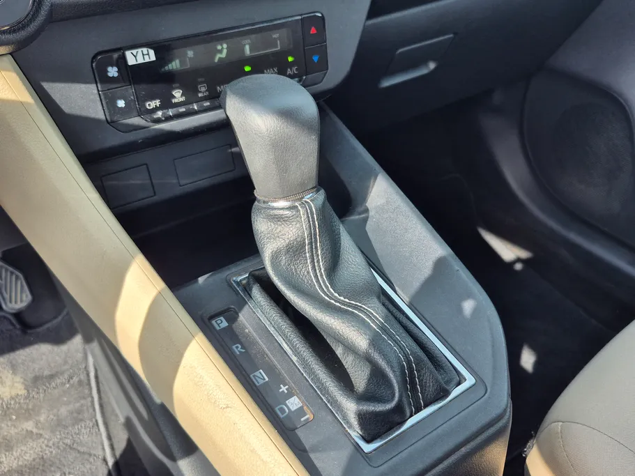 2023 Toyota Yaris  Y 