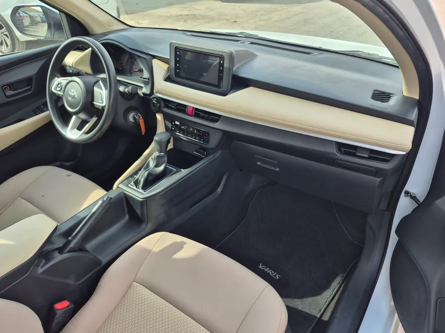 2023 Toyota Yaris  Y 