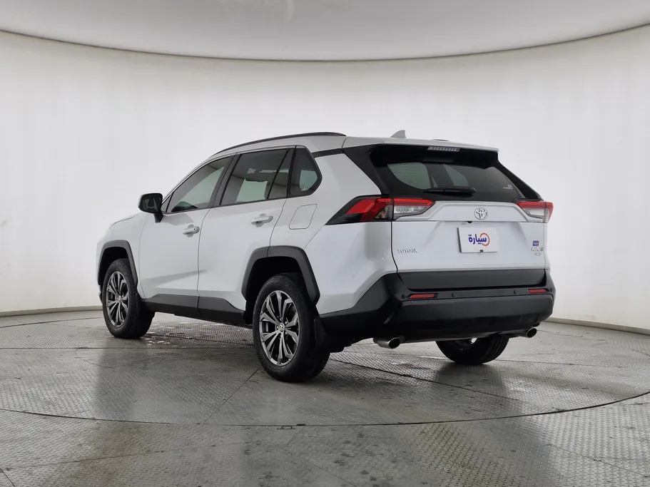 تويوتا راف فور XLE 2024 