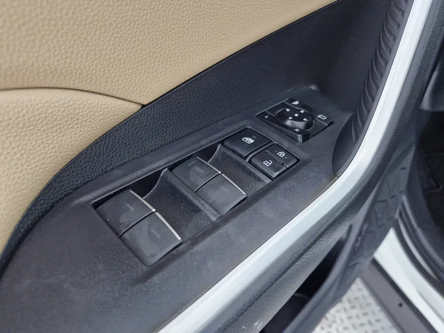 تويوتا راف فور XLE 2024 