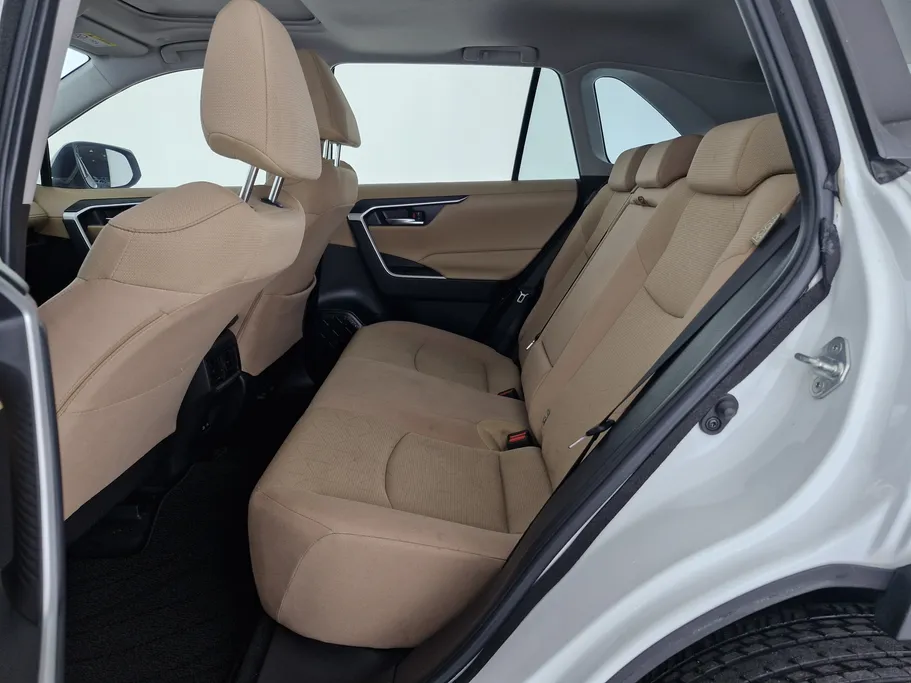 تويوتا راف فور XLE 2024 