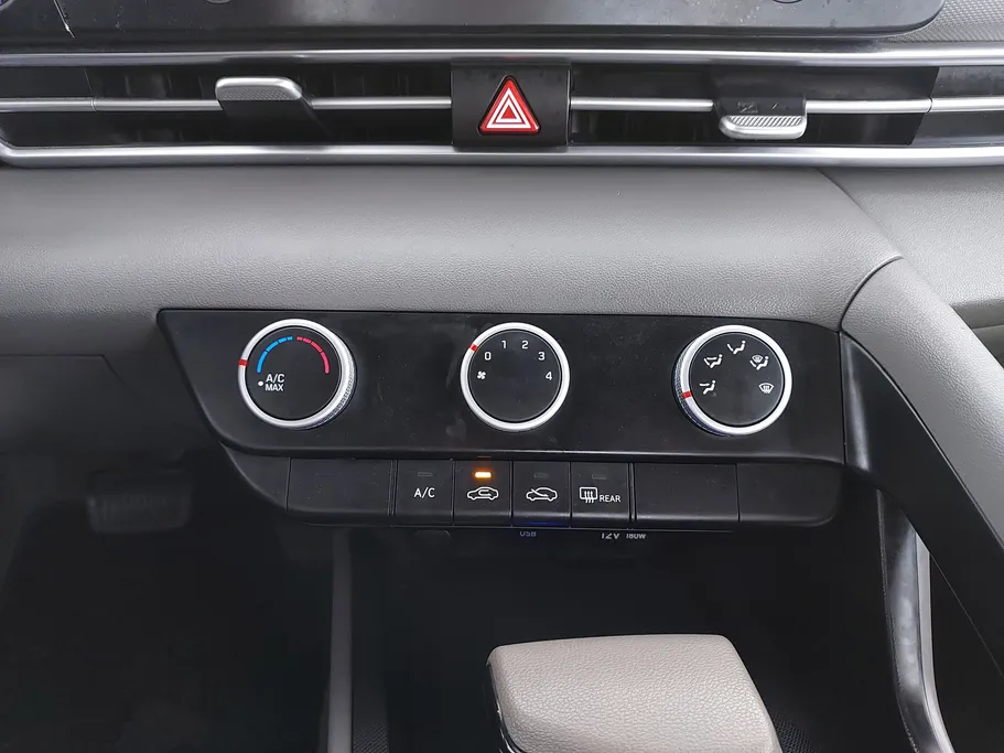 2023 Hyundai Elantra Fleet 