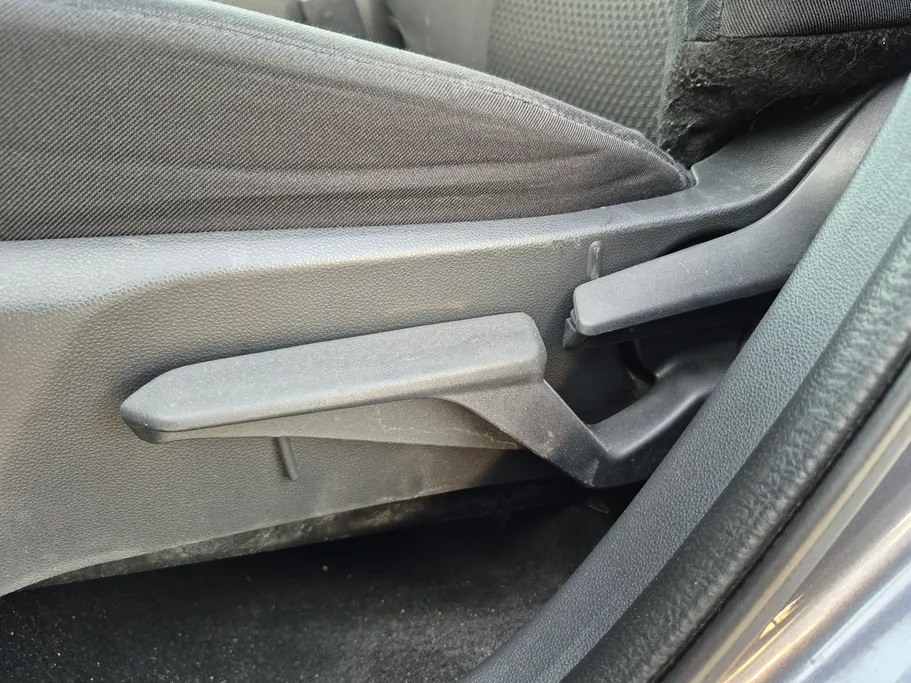 تويوتا يارس Y 2024 