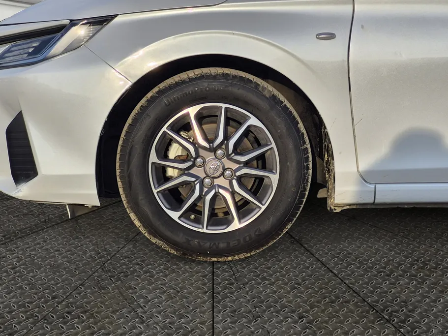 تويوتا يارس Y 2023 