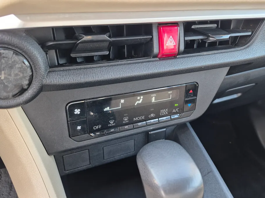 تويوتا يارس Y 2023 