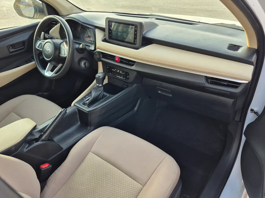 تويوتا يارس Y 2023 